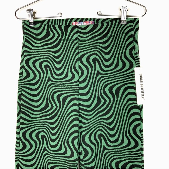 NWT Urban Outfitters Bryn Pull On Flare Pant - Picture 8 of 14